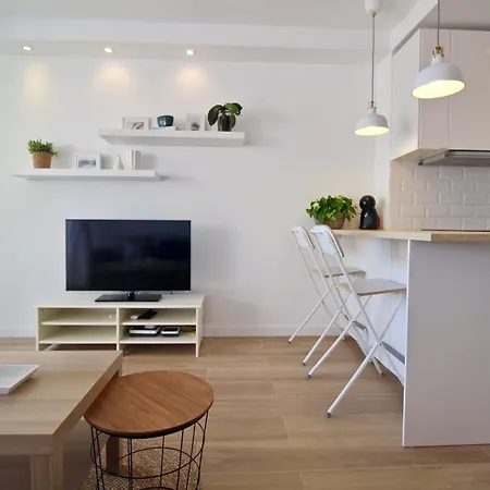 Apartment 1-bedroom With Spectacular Marina & Sea Views In